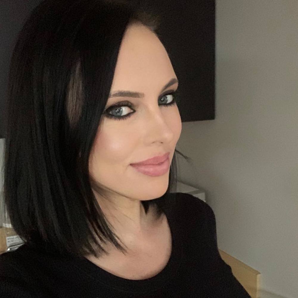 Meet your Posher, Caitlyn